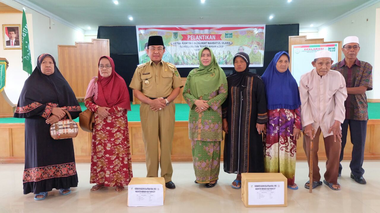 Ketua Muslimat NU Inhil Lantik Ketua Ranting Kecamatan Tembilahan Hulu