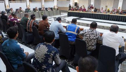 Dirikan Tenda di Trotoar, Pemprov Riau akan Pindahkan Pengungsi Rohingya ke Penampungan