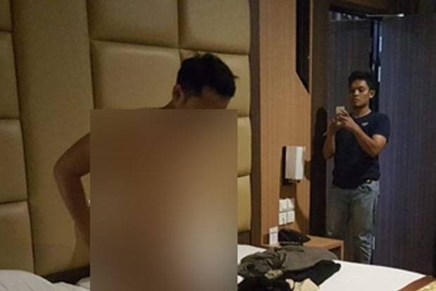 ASTAGA... Pemilik Akun Gay Batam Ditangkap saat Layani Sesama Jenis