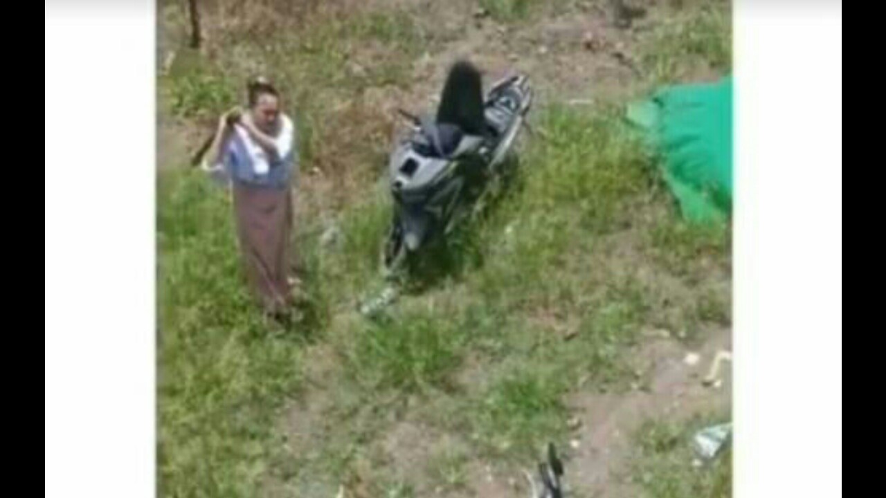 Wanita Mengamuk Rusak Motor yang Kerap Digunakan Bonceng Janda