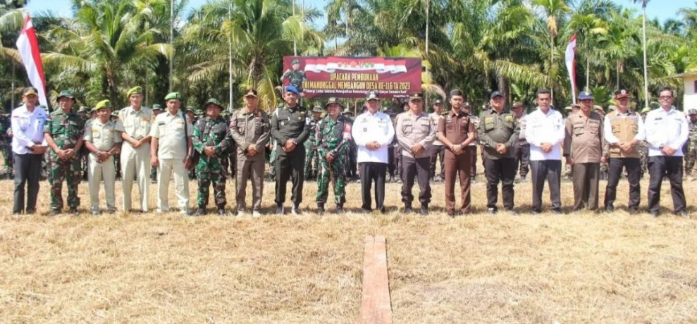 Bupati Inhil Pimpin Upacara Pembukaan TMMD ke-116 Desa Pengalihan Keritang