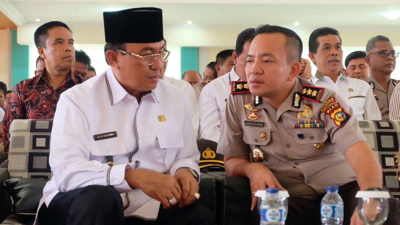Bupati Wardan Hadiri Pisah Sambut Kapolres Inhil