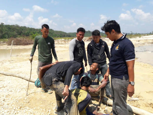 Dua Penambang Ilegal di Desa Jake Kuansing Dibekuk