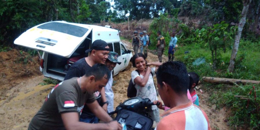 Tak Kenal Cuaca Dokkes Tinombala Tetap Layani Masyarakat