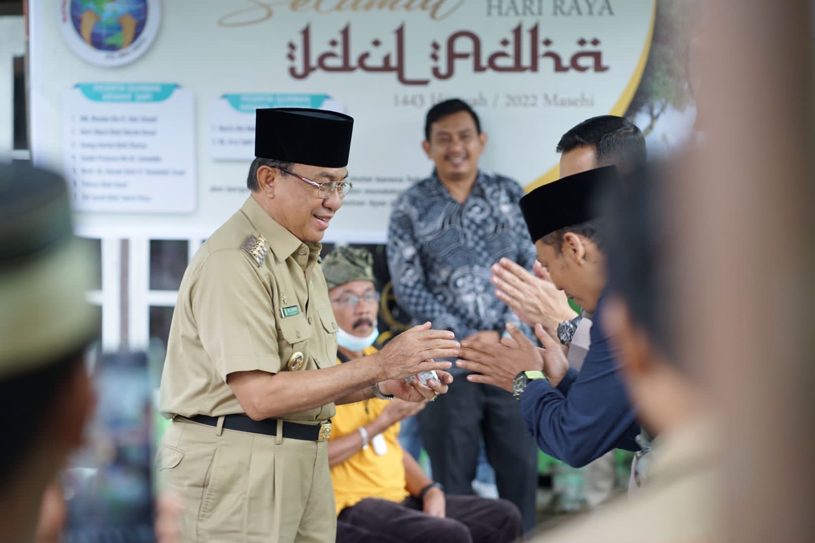 Bupati Inhil Turut Berqurban Pada Penyembelihan Qurban IWO Inhil