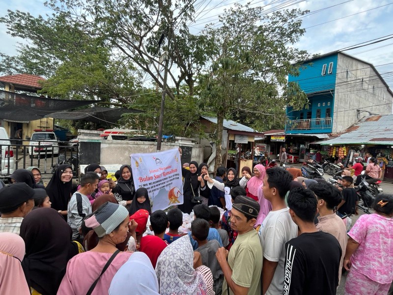 Ramadhan Penuh Berkah, PSI Inhil Tebar 500 Takjil Gratis
