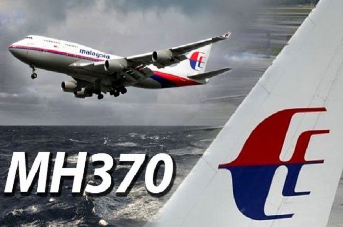 Sebelum Menghilang, Pilot MH370 Kirim Pesan Cabul ke Model Kembar