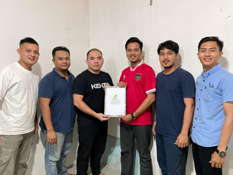 Diwakili Tim, Ardiansyah Julor Ambil Formulir Pendaftaran Caketum HIPMI Inhil