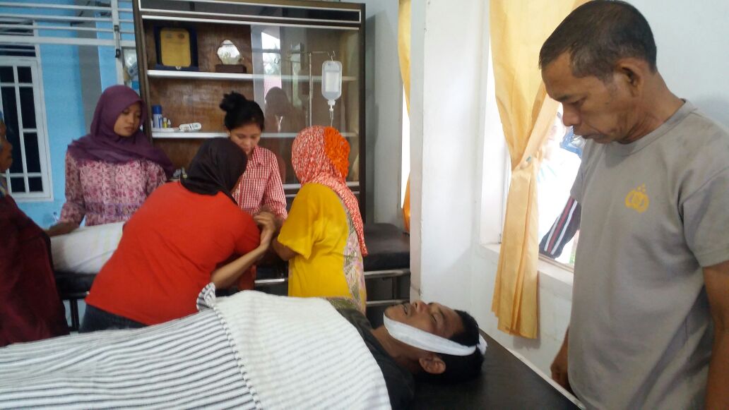 Rehat Berteduh, Pria Asal Rohul Tewas Disambar Petir