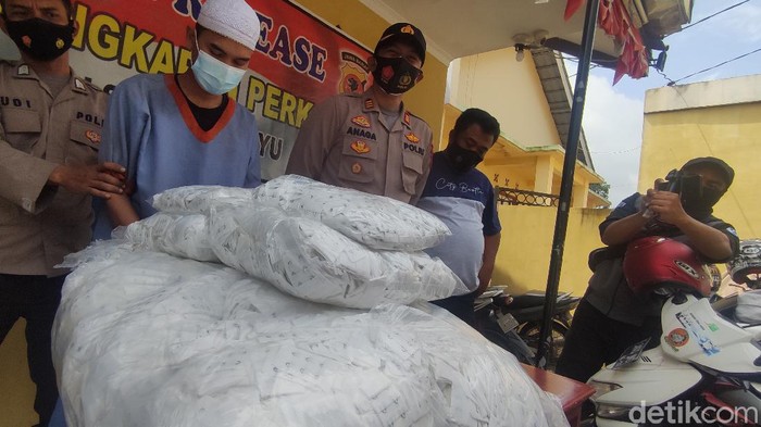 Curi 12 Ribu Tali Pengait Bra, Pemuda Ini Mendekam di Balik Jeruji Besi