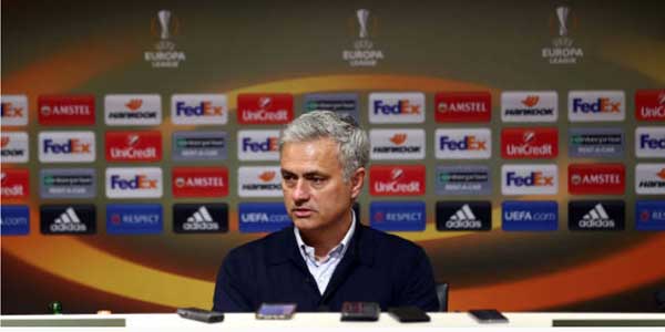 Mou dan Kisah 'Pelarian' di Liga Europa Bersama MU