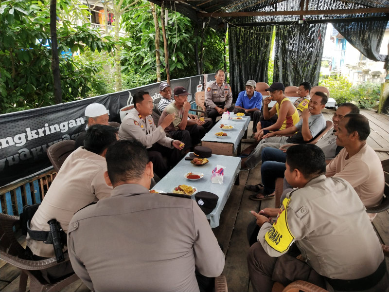 Rangka Ciptakan Pemilu Damai 2024, Kapolsek Gaung Cooling System bersama Masyarakat Kuala Lahang