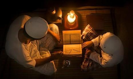 200 Guru Magrib Mengaji Inhil Terima Honor Selama 6 Bulan