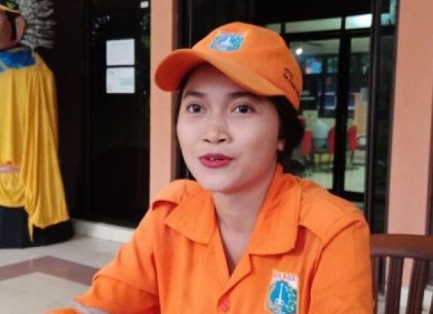 Ditabrak Saat Sapu Jalan, Petugas PPSU Cantik Alami Pendarahan Otak