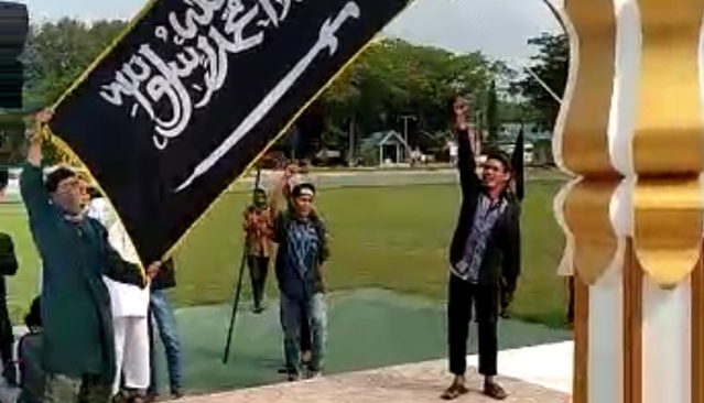 Polri: Bendera yang Dikibarkan di Kantor DPRD Poso Bendera HTI