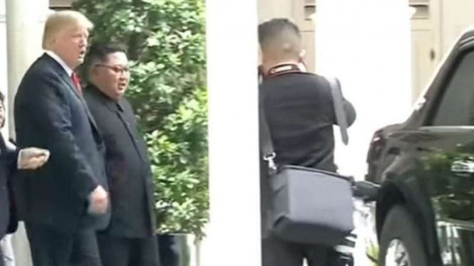 Trump Pamer Mobil Canggihnya ke Kim Jong Un