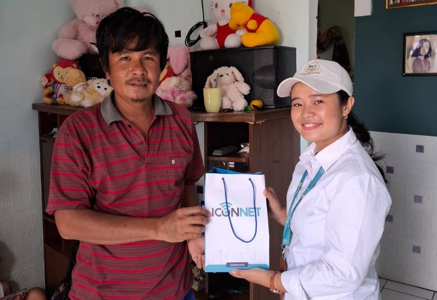 PLN Icon Plus Sumbagteng Temu Ramah dengan Pelanggan Setia Iconnet di Dumai