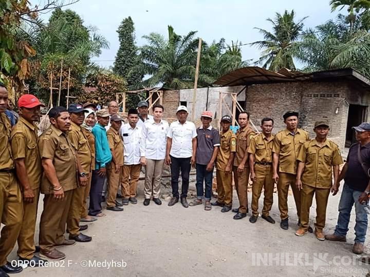 Ketua DPRD Sergai Riski Ramadhan Hasibuan Kunjungi Korban Kebakaran di Celawan