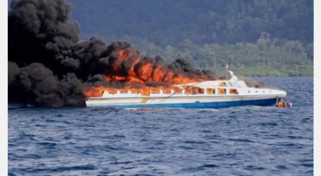 Speed Boad Tujuan Pulau Kijang – Tanjung Pinang Terbakar