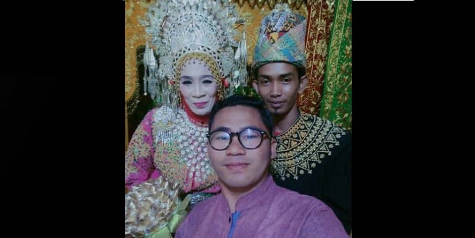 Dinikahi Pria 25 Tahun, Dandanan Nenek 60 Tahun di Aceh Utara ini Malah Bikin Pangling