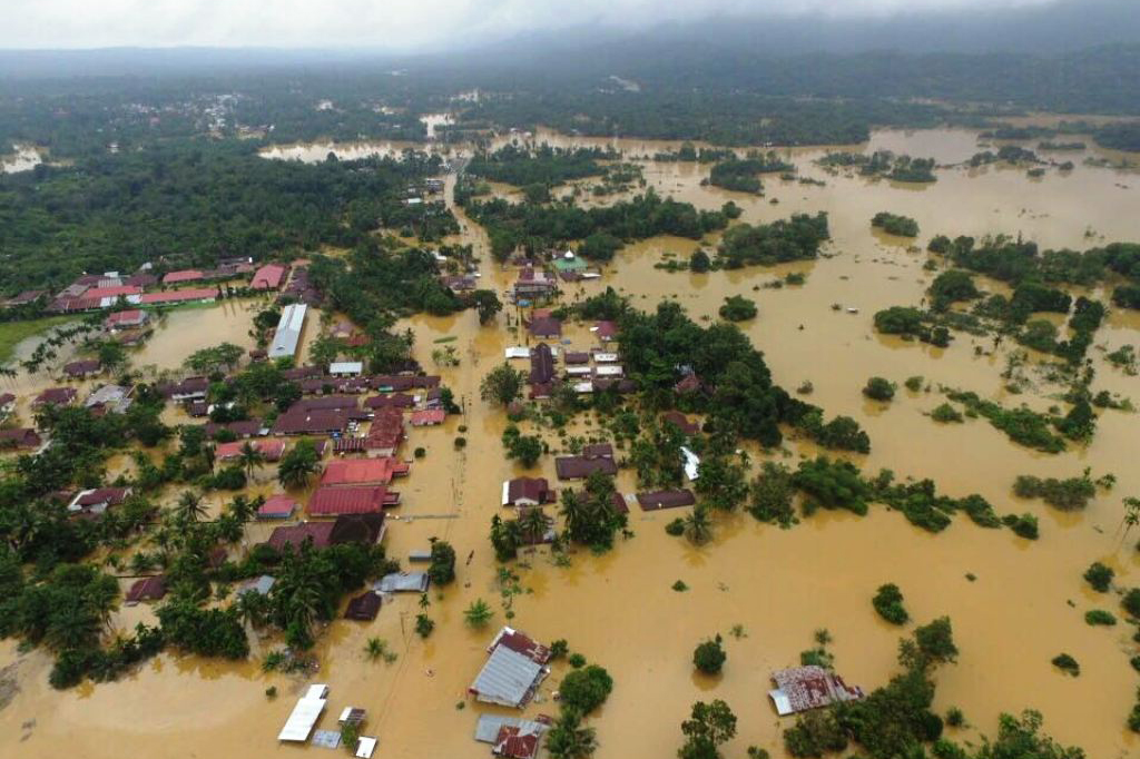 Banjir di Jalur Sumbar-Riau, DPRD Prov Minta Disperindag Awasi Harga Sembako
