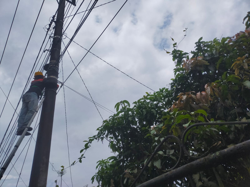 PLN Icon Plus Sumbagteng Segel Kabel Ilegal Tampan Pekanbaru