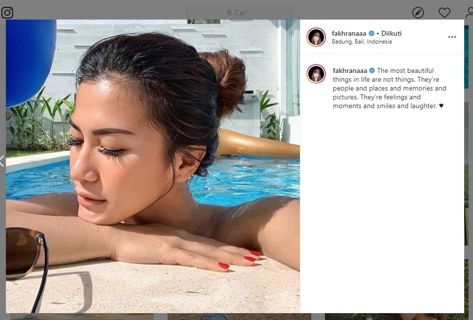 Intip Pose Liburan Presenter Cantik Indonesia, Dita Fakhrana