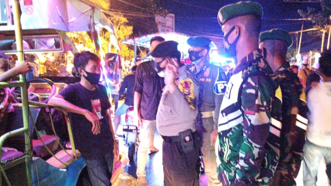 Waspadi Kerumunan di Malam Minggu,  Tim Protkes Covid-19 Tegakkan Disiplin