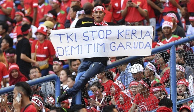 Tindakan Terpuji Supporter Indonesia di SEA Games Malaysia