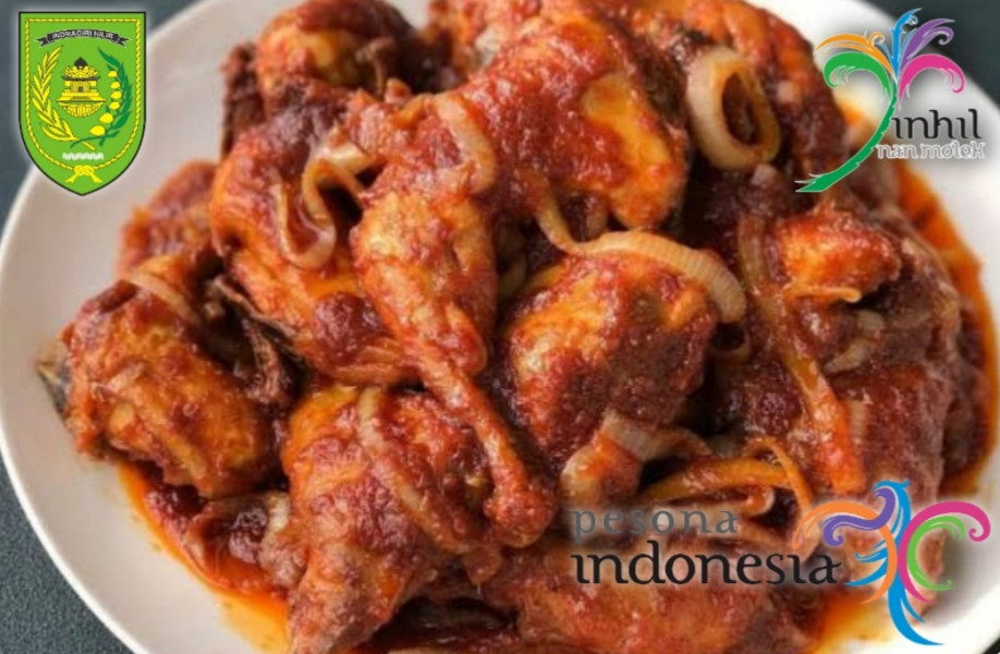 Pedas Nan Nikmat, Ayam Masak Habang Khas Tembilahan Kaya Akan Rasa Rempah