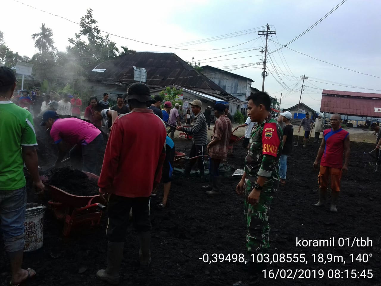 Sambut MTQ, Serda Ali Sabri Goro Bersama Masyarakat Pulau Palas