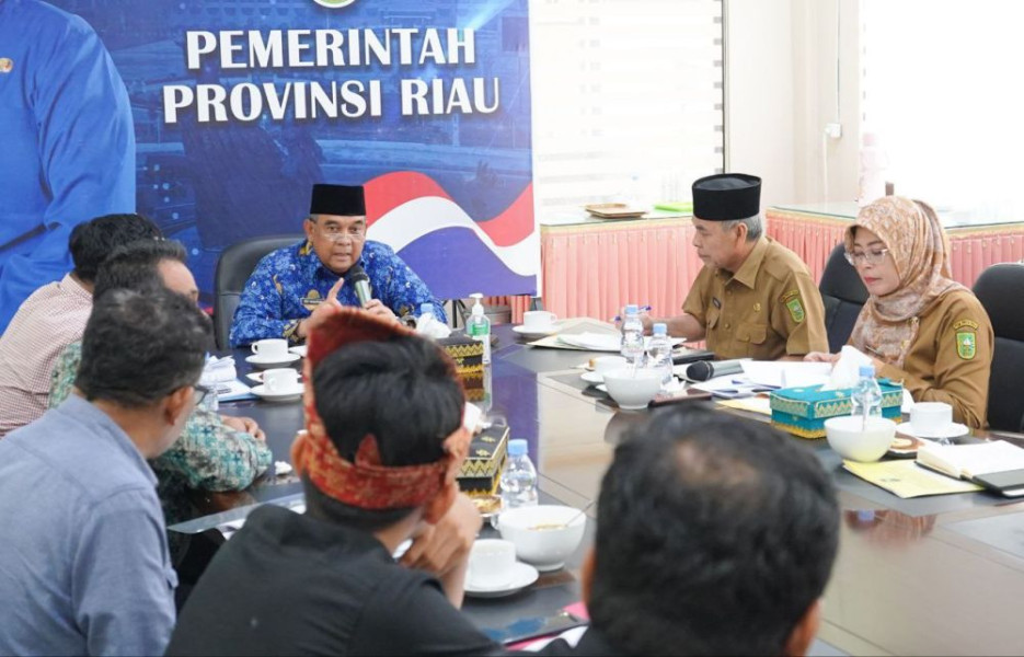 Temui Gubernur Riau, Aliansi Masyarakat Adat Melayu Riau Bahas HGU PT SIR