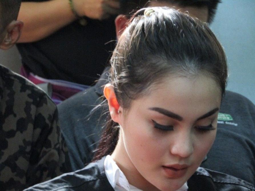 Banding Dikabulkan, Vonis Jennifer Dunn Tinggal 10 Bulan Penjara