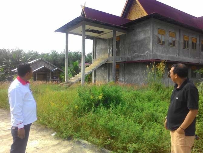 Habiskan Banyak Dana Untuk Pembangunan Rumah Adat Di Rohul, Yang Jadi Malah Rumah Hantu