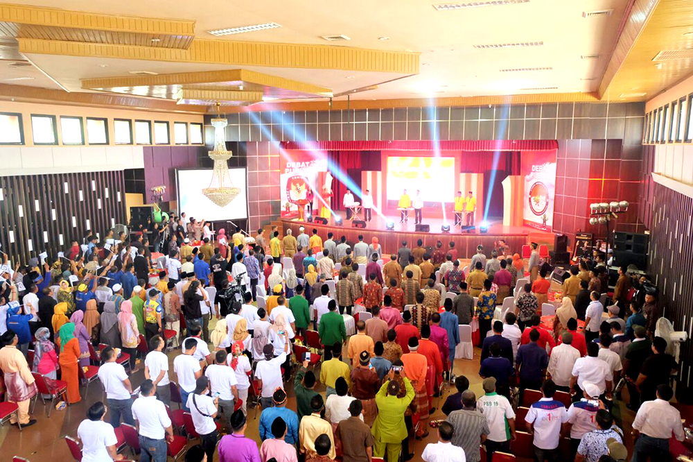 KPU Inhil Kecolongan , Polisi Tertibkan  'Penyusup' Acara Debat Publik 