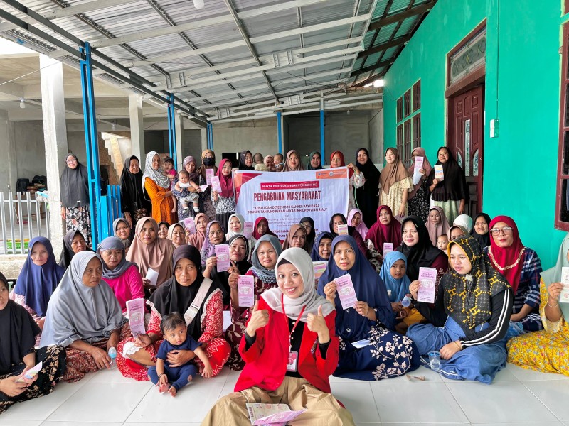 Putri Daerah Indragiri Hilir Gelar Penyuluhan Cegah Kanker Payudara di Desa Simpang Tiga