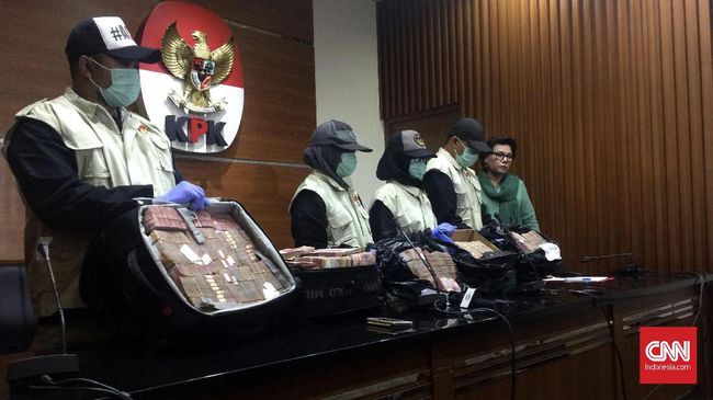 Anak Buah Tersangka Suap APBD Jambi 2018 Diduga Rusak Barang Bukti