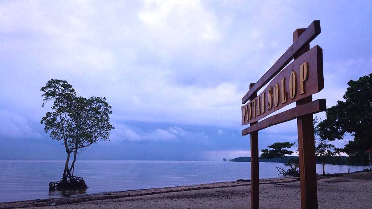 Indahnya Pantai Solop, Tenar Berkat Nyanyian Sang Mantan Gubernur