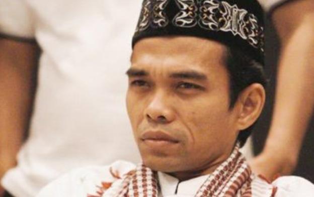 Ustaz Abdul Somad Bakal Jelaskan Video Salib ke MUI Sore Ini