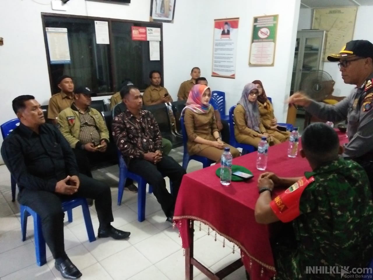 Kapolsek Tanjung morawa Polresta Deli serdang Sosialisaskan Maklumat KAPOLRI