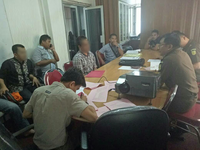 3 Tersangka Kasus Korupsi Dana Pendamping di BPMPD Inhil dilimpahkan ke Kejaksaan