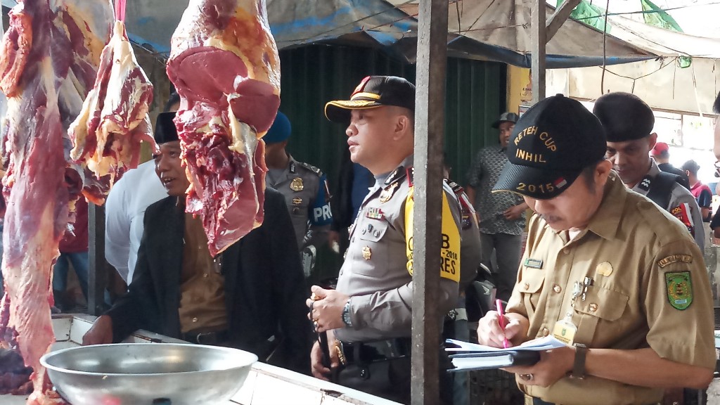 Pastikan Harga Sembako Tetap Stabil, Kapolres Inhil Sidak ke Pasar