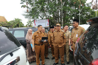 Bupati Herman Lakukan Pemeriksaan Mobil Dinas ASN se-Kabupaten Inhil