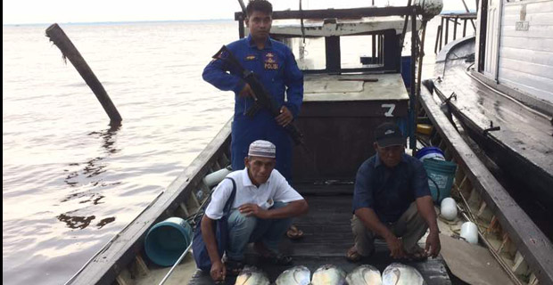 Kapal Berbendera Malaysia Ditangkap di Perairan Bengkalis, 2 Orang Diamankan