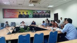 Warga Dusun Semaram Inhil Datangi Kantor DPRD Usai Diteror 80 Orang Dengan Sajam