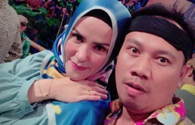 Angel Lelga Bongkar Borok Vicky Prasetyo, Simpanan Tante Girang?