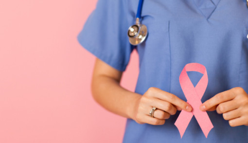 Gangguan Pada Gusi Bisa Berakibat Kanker Bagi Wanita
