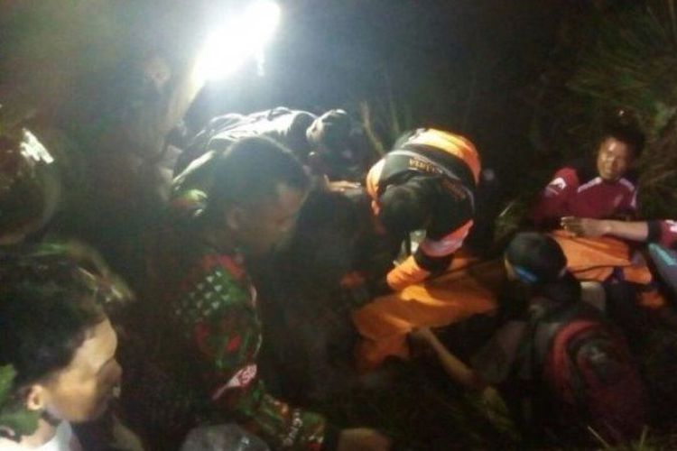 8 Penumpang Helikopter Basarnas yang Jatuh Ditemukan Tewas