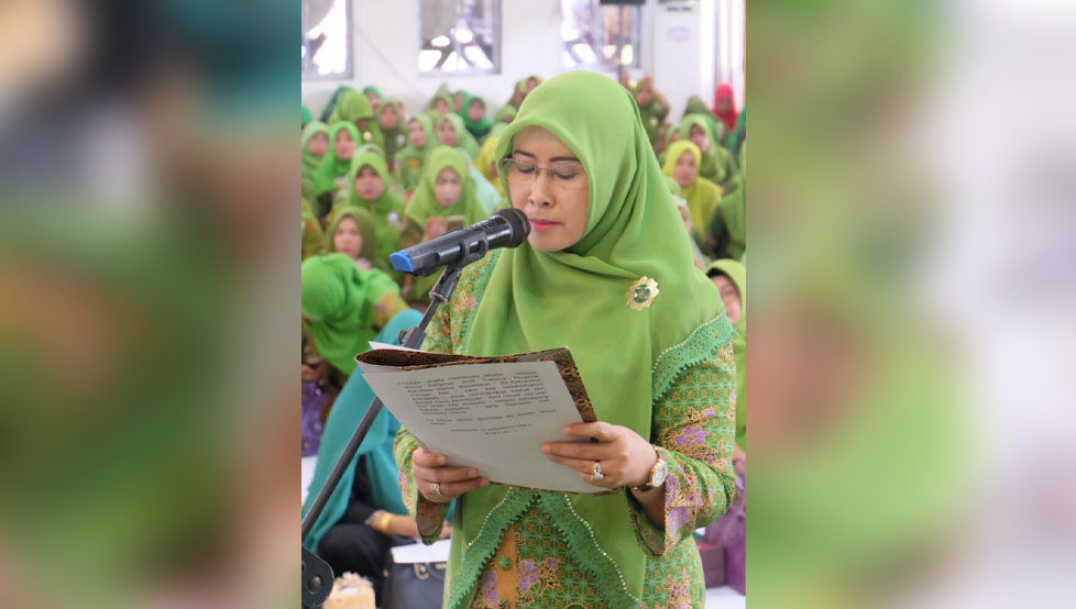 Bupati Wardan Ikuti Prosesi Peringatan Harlah Ke - 71 Muslimat NU Dan Pelantikan PAC Muslimat NU Se - Inhil