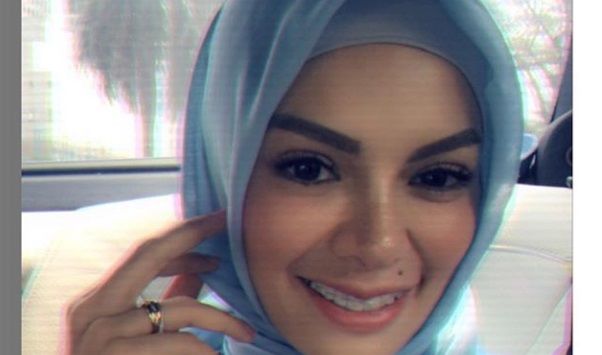 Nikita Mirzani Pingsan Lagi di Acara Pagi Pagi Pasti Happy, Kenapa?